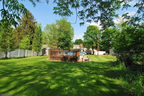 165 Belvidere Ave, Oxford NJ  07863-3010 exterior