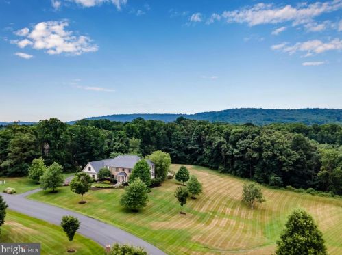 644 Southridge Dr, Navy Sup Dpt PA  17055-6025 exterior