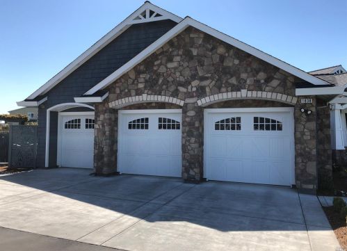 1838 Alan Dr, Penngrove, CA 94951-9735