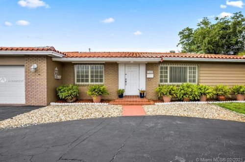 7400 12th Ave, Hialeah, FL 33014-4621