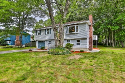 8 Justin Ave, Salem NH  03079-2319 exterior