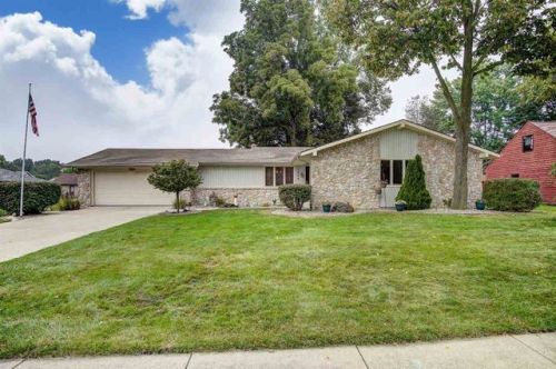 1300 Allison Blvd, Auburn, IN 46706-3204