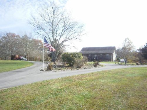 38 Pugh Rd, Crossville, TN 38555-1545