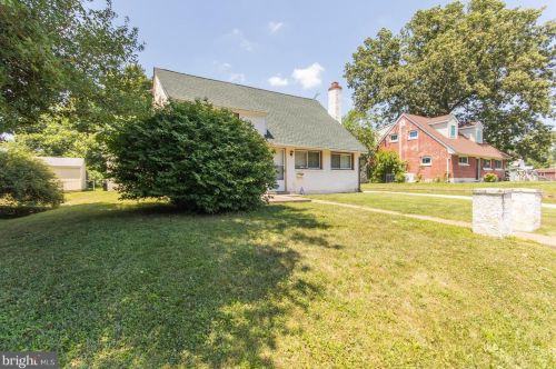1303 Montgomery Rd, Wilmington, DE 19805-1223