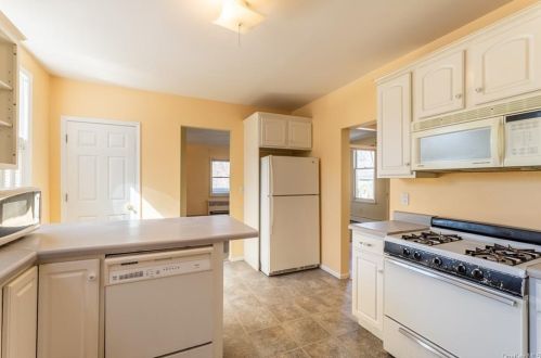 1 Bede Ter, Cornwall NY  exterior