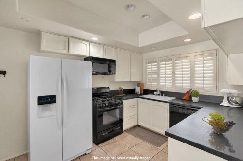 78480 Calle Remo, La Quinta CA  92253-2373 exterior