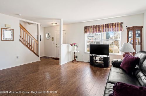 24 Sunnydale Dr, Berkeley Township NJ  08721-1379 exterior