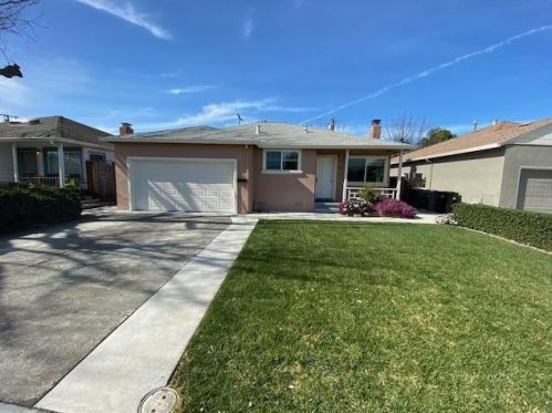 1085 Essex Ave, Sunnyvale CA  94089-1508 exterior