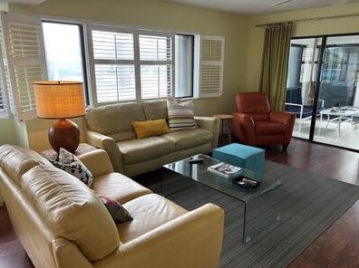 311 Oak Harbour Dr, West Palm Beach, FL 33408-2152