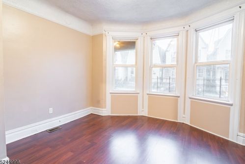 15 Grace St, Irvington NJ  07111-3415 exterior