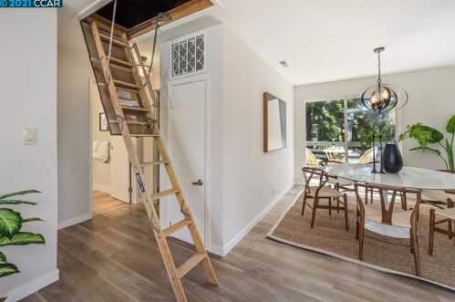 1347 26 St, Oakland CA 94606-3243 exterior