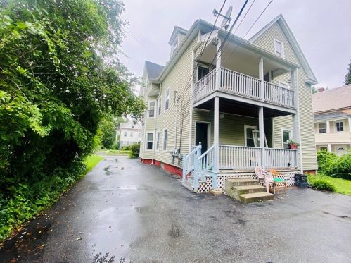 11 Woodbine St, Worcester MA  01603-2713 exterior