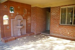 2802 Manchester St, Tucson, AZ 85716-5324