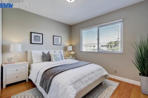 16651 Kildare Rd, San Leandro CA  94578-1215 exterior