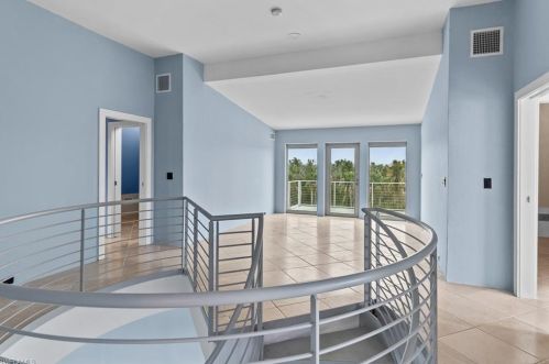 4150 Dingman Dr, Sanibel FL 33957-5107 exterior