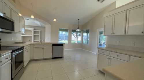 2038 Mantua St, Fort Pierce, FL 34952-6737