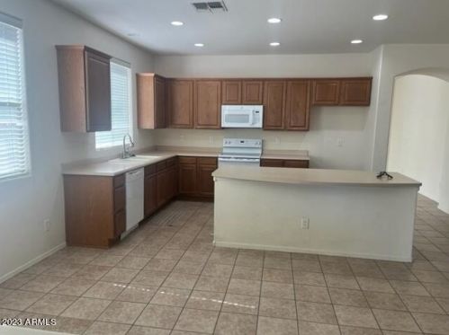 35409 30th Ave, Phoenix AZ  85086-2120 exterior