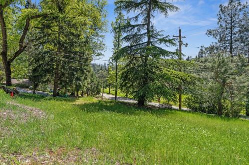 16676 Sharon Way, Grass Valley CA  95949-6603 exterior