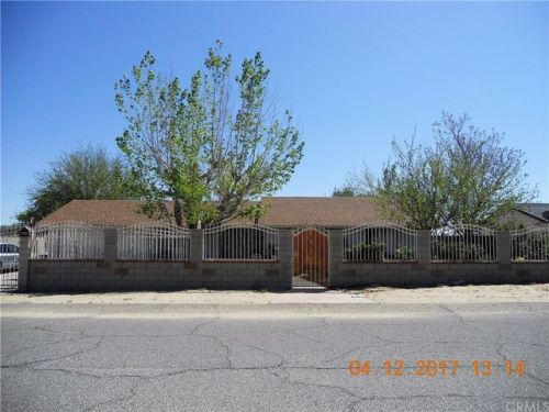 41012 174th St, Lancaster, CA 93535-7423