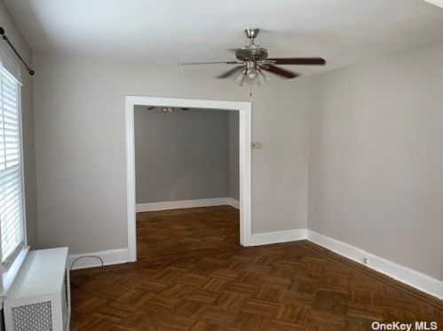 239 Jacob St, Floral Park NY  11003-2229 exterior