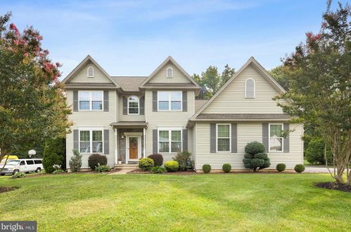 4 Nicole Ct, New Castle, DE 19720-3761