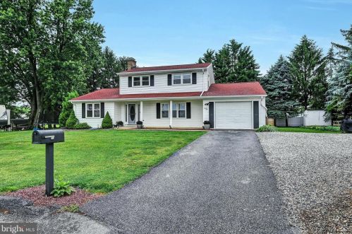 94 Raypaula Dr, Shrewsbury, PA 17361-1408