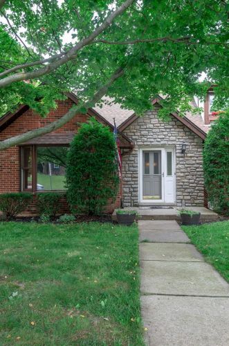 8750 Heritage Dr, Florence, KY 41042-8205