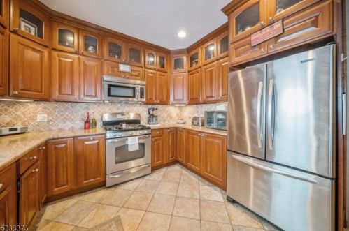 716 Avenue C, Bayonne NJ  07002-2542 exterior