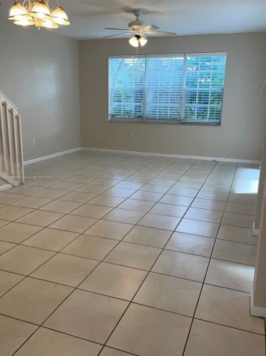 18765 27th Ct, Hollywood FL  33029-2427 exterior