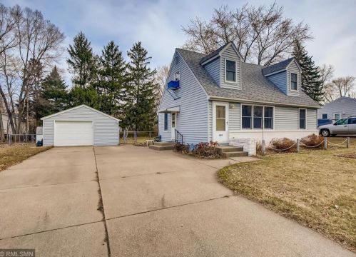 1429 County Road B, Saint Paul, MN 55113-4216