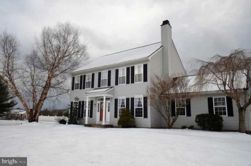 24 Windy Knoll Dr, Limerick, PA 19468-3223