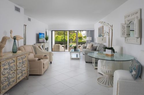 4062 Belair Ln, Naples FL  34103-3527 exterior