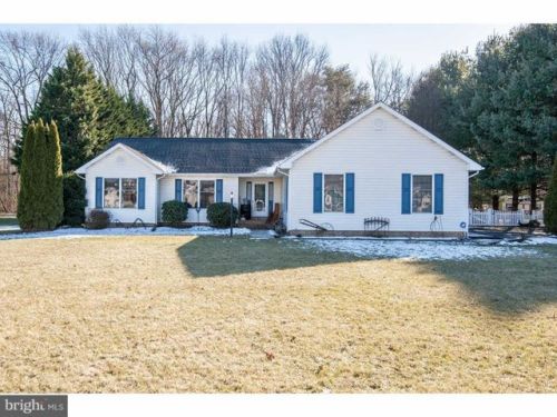 73 Huntington Cir, Dover, DE 19904-9604
