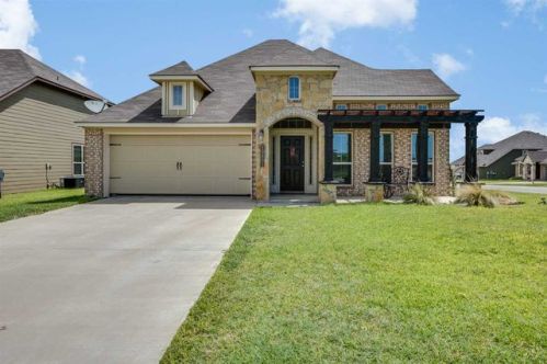 10801 Burnham Dr, Waco, TX 76708-2140