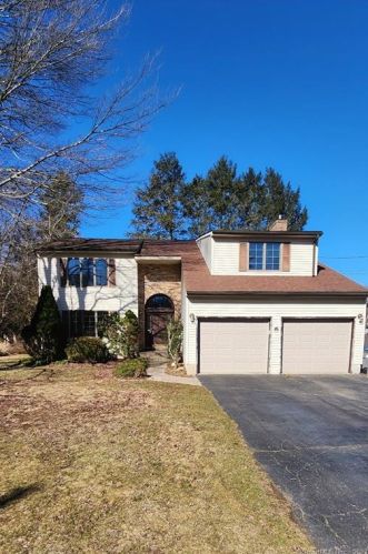 36 Oak Grove St, Manchester, CT 06040-5504