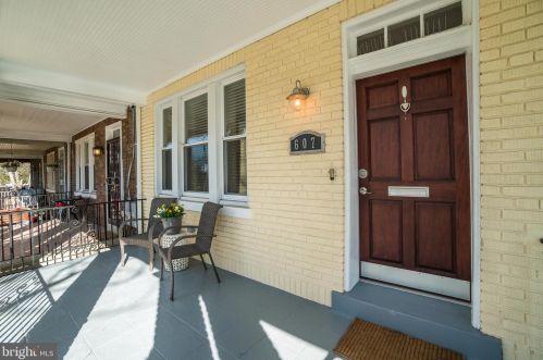 607 Decatur St, Washington, DC 20011-4050