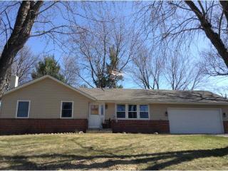 508 Green Ave, Minnetrista, MN 55388