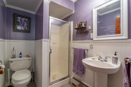 56 Fox Garrison Rd, Lee NH  03861-6338 exterior