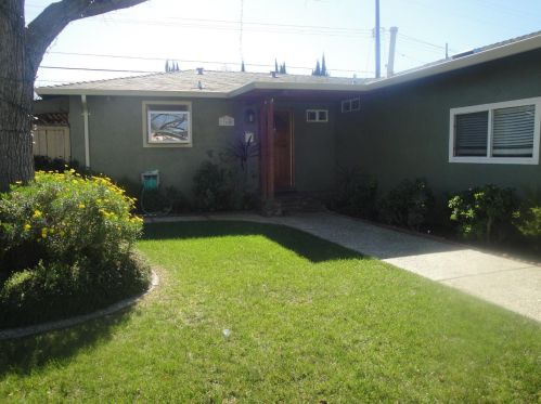360 Valmy St, Milpitas, CA 95035-2854