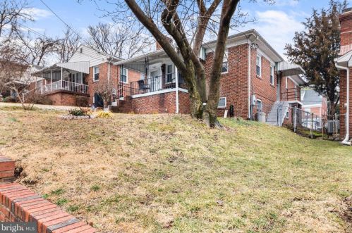 316 Oglethorpe St, Washington, DC 20011-1636