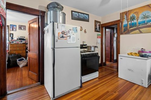 50 Osborn St, Providence RI 02908-3612 exterior