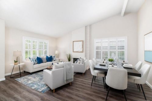 327 Sprucewood Dr, Encinitas, CA 92024-4132