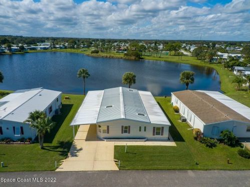7630 Great Bear Lake Dr, Sebastian, FL 32976-7783