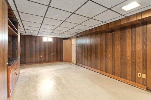 438 Violet Dr, New Kensington PA  15068-3340 exterior