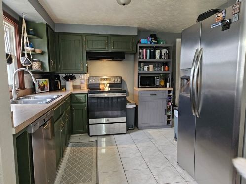 1506 Herrick St, New Castle PA  16101-8531 exterior