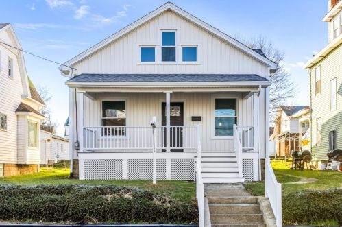 914 Rose Ave, New Castle, PA 16101-4408