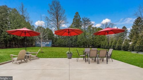 402 Cowpath Rd, Lansdale PA  19446-1516 exterior