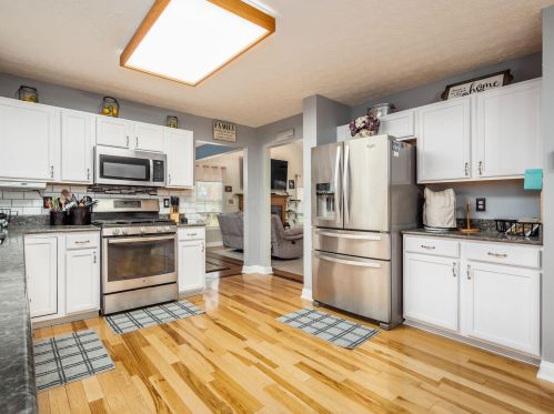 576 Scioto Meadows Blvd, Darbydale OH  43123-8660 exterior