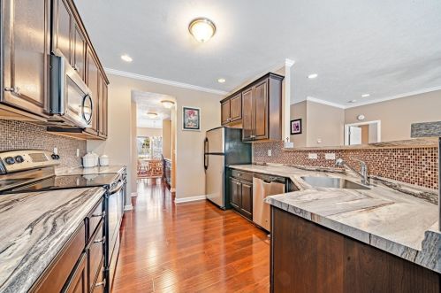 612 Whispering Pines Dr, Gibsonia PA  15044-7854 exterior