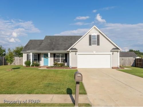 105 Hayes Ct, Raeford, NC 28376-9413